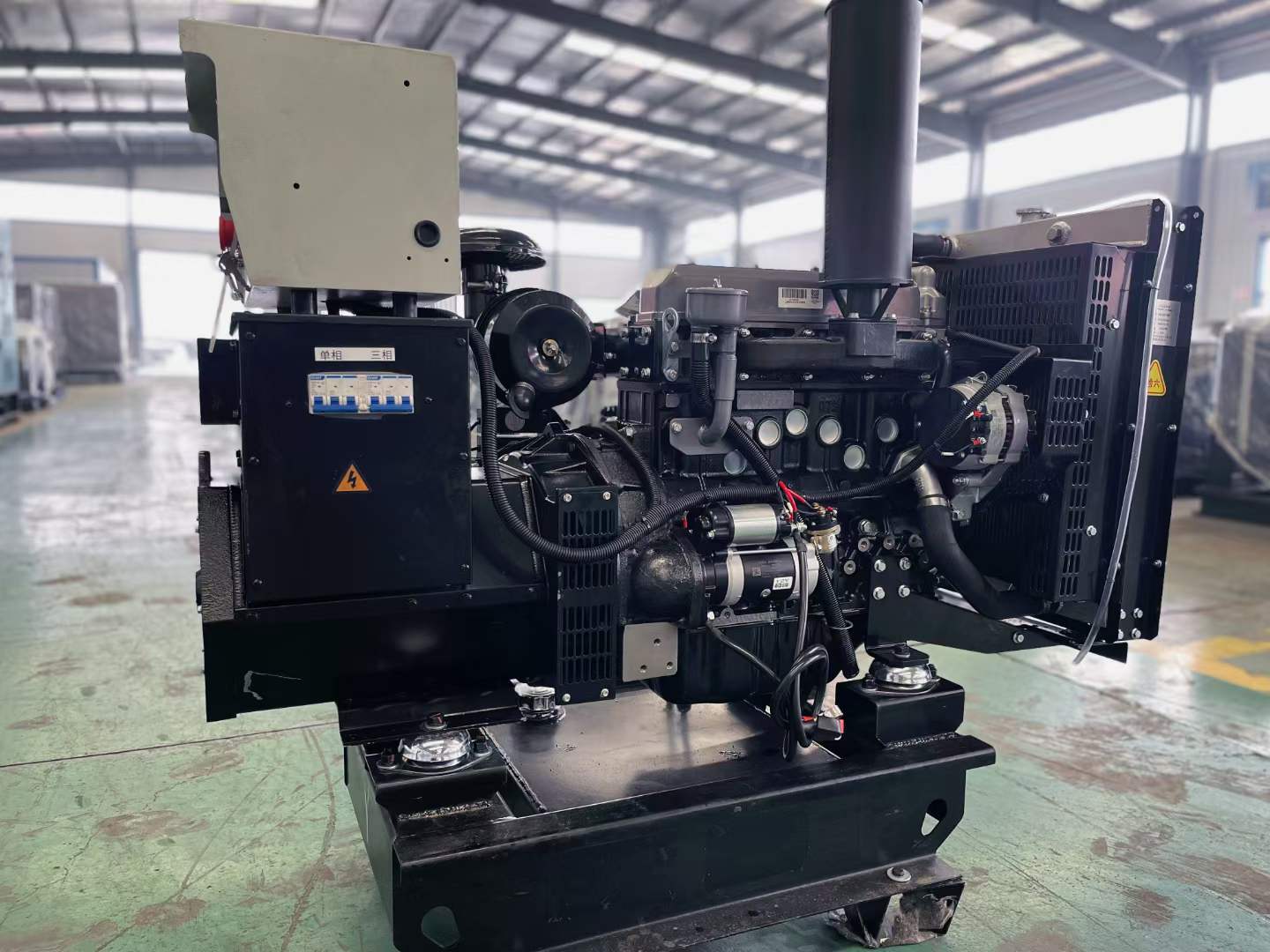 改则如何降低电感性负载对发电机的影响？