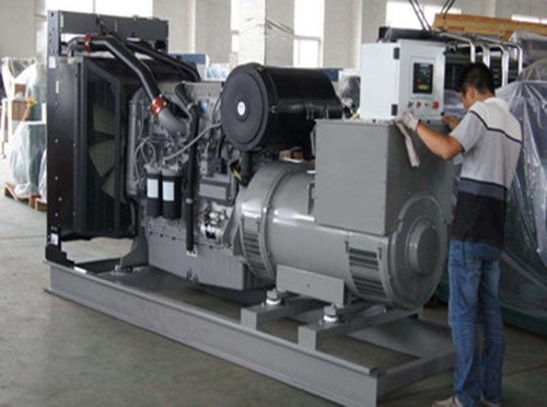 改则柴油发电机组和储能设备配合使用的案例