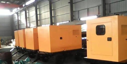 改则柴油发电机组冬季启动后需要进行哪些检查和操作？